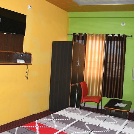 Hotel Mountain View And Rooftop Restaurant Pithorāgarh 외부 사진